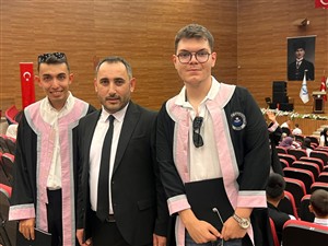 Makine ve Metal Teknolojileri Bölümü Öğrencileri Mezuniyet Sevinci Yaşadı